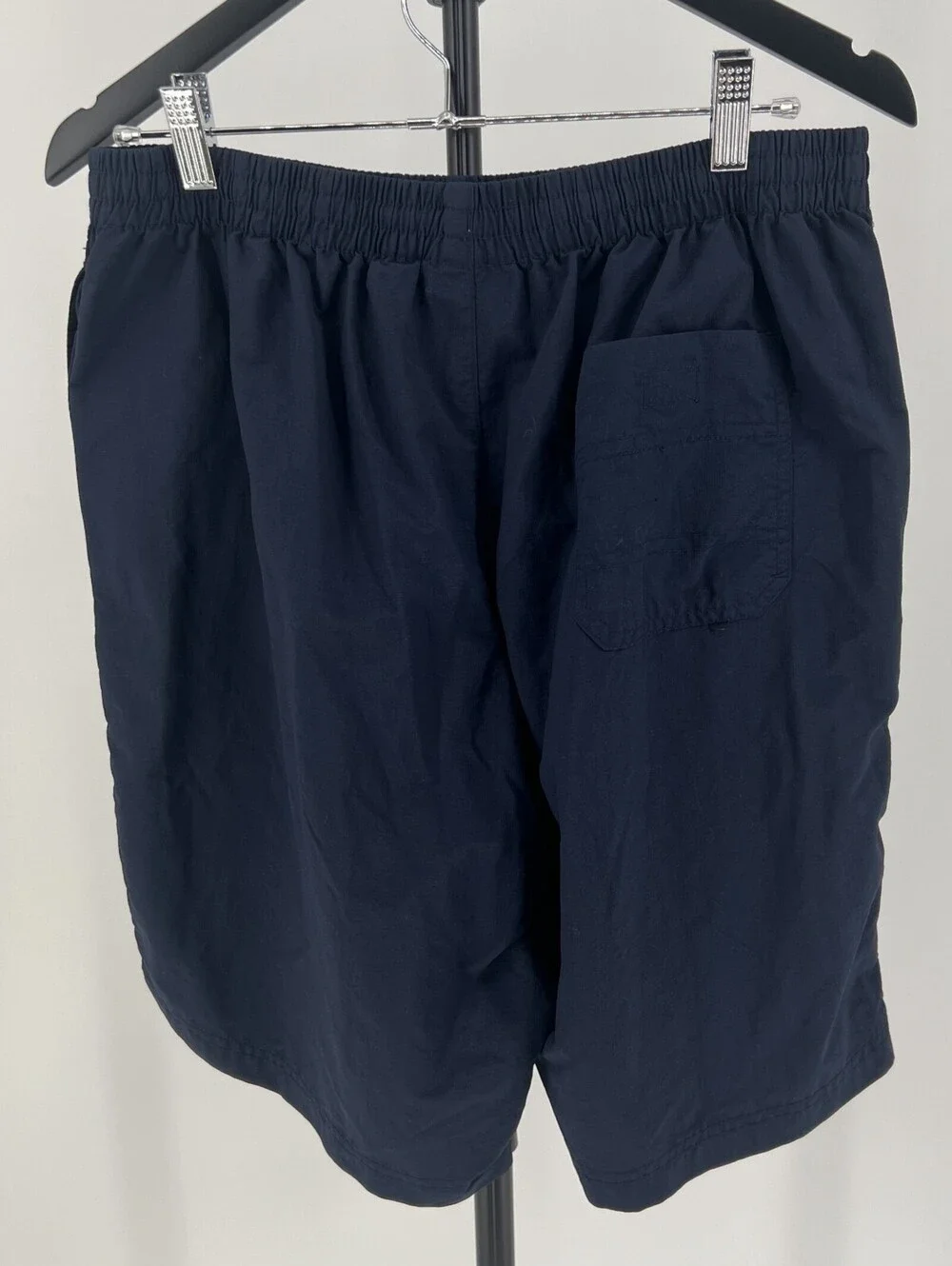 Reebok utiltiy shorts Size L men's (1-42)